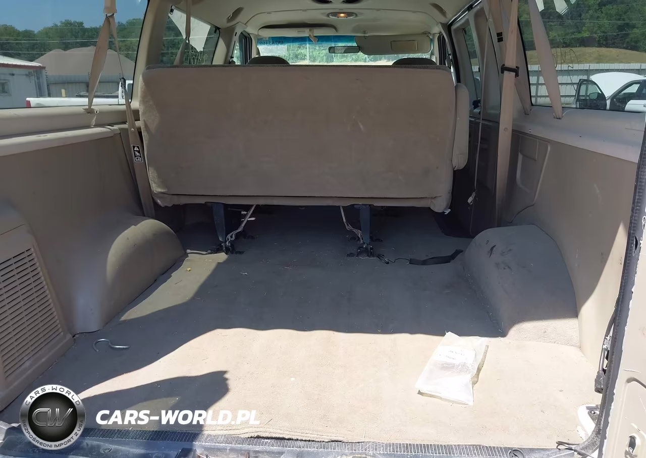 2003 Ford E-150 Chateau-Xl-Xlt VIN:1FMRE11L43HA85661 - 12