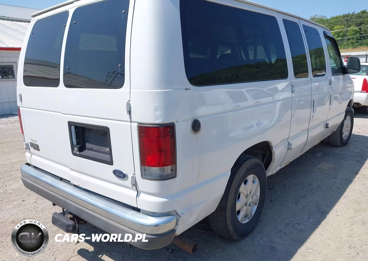 2003 Ford E-150 Chateau-Xl-Xlt VIN:1FMRE11L43HA85661 - 4