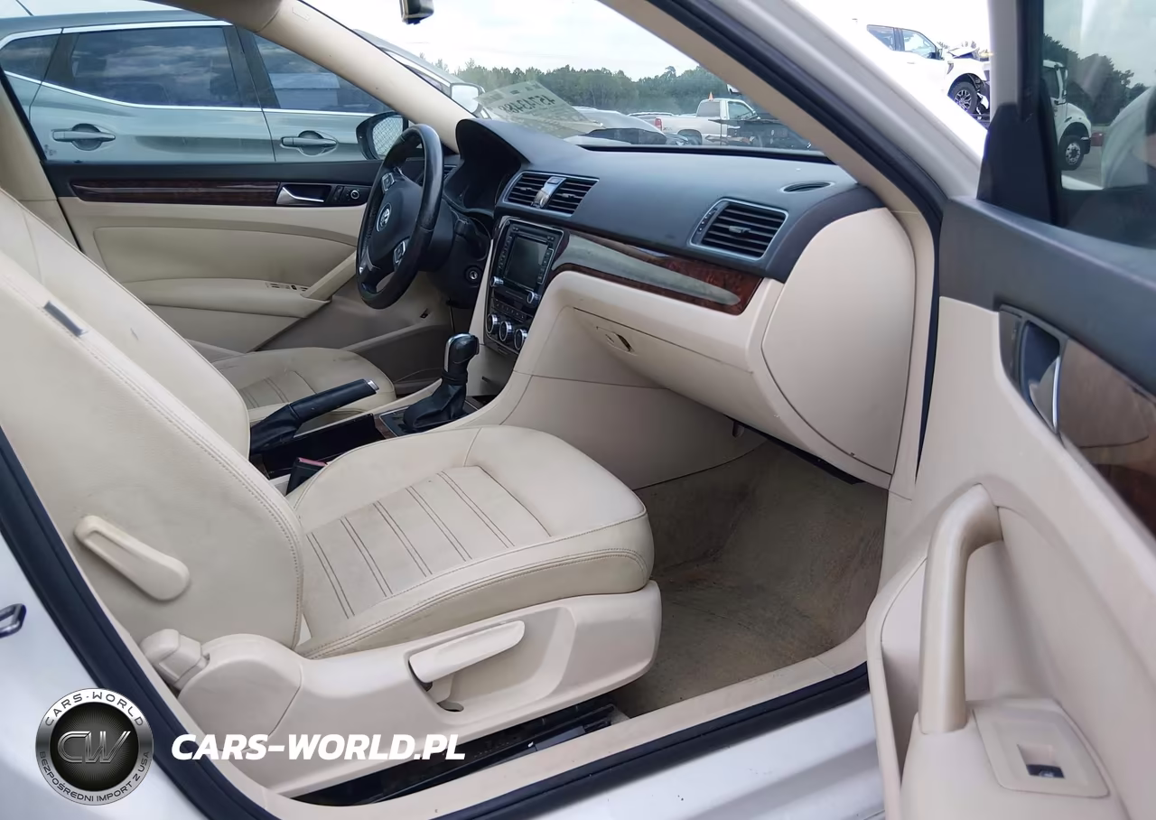 2012 Volkswagen Passat 2.5L Sel VIN:1VWCH7A31CC034228 - 5