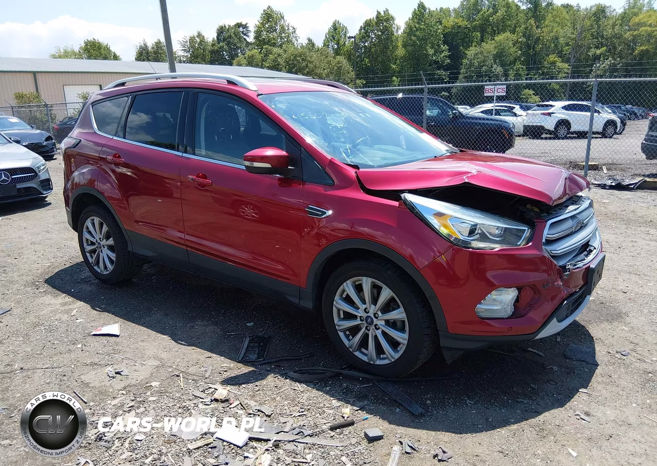 2017 Ford Escape Titanium – zdjęcie 1 z 16