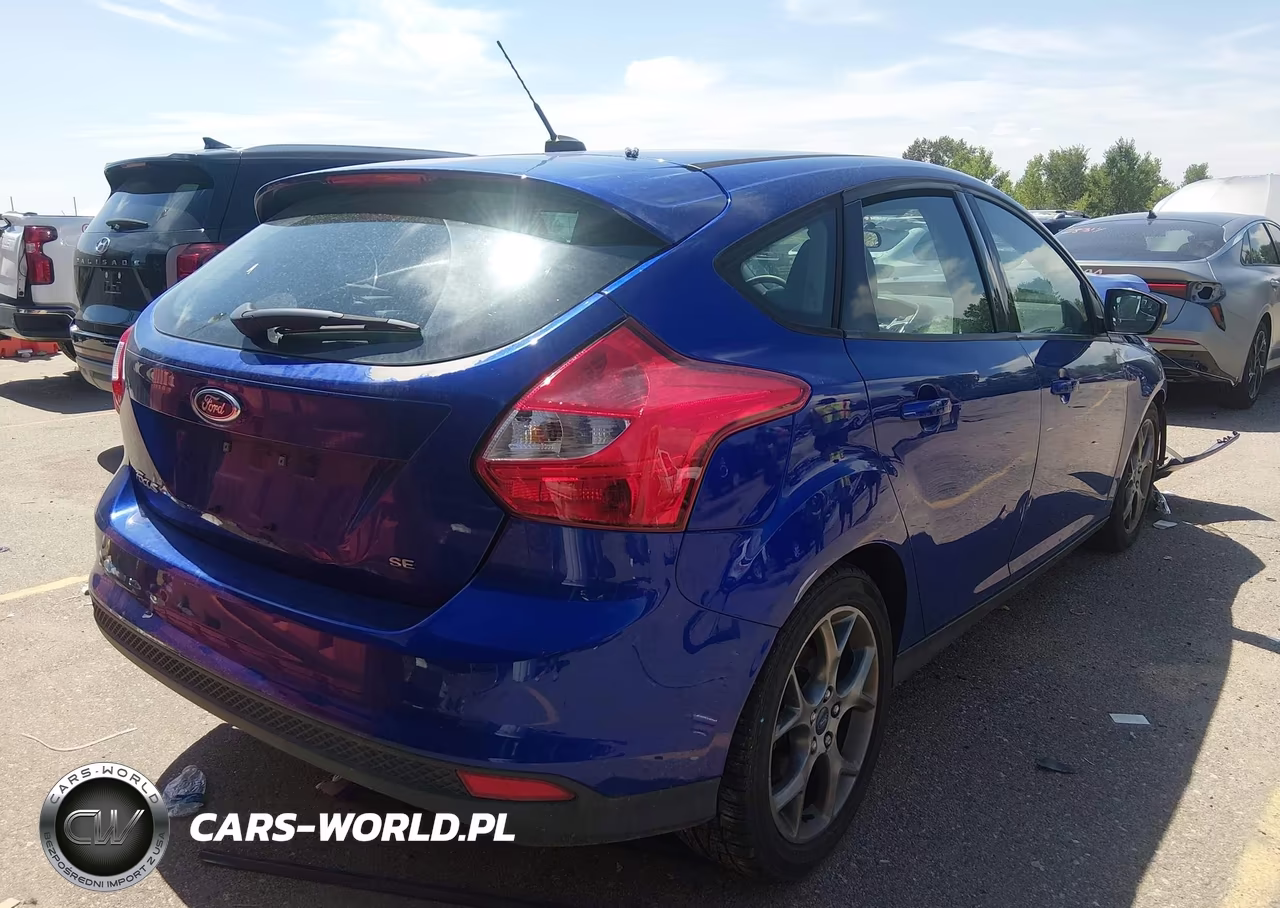 2013 Ford Focus Se VIN:1FADP3K27DL254098 - 4