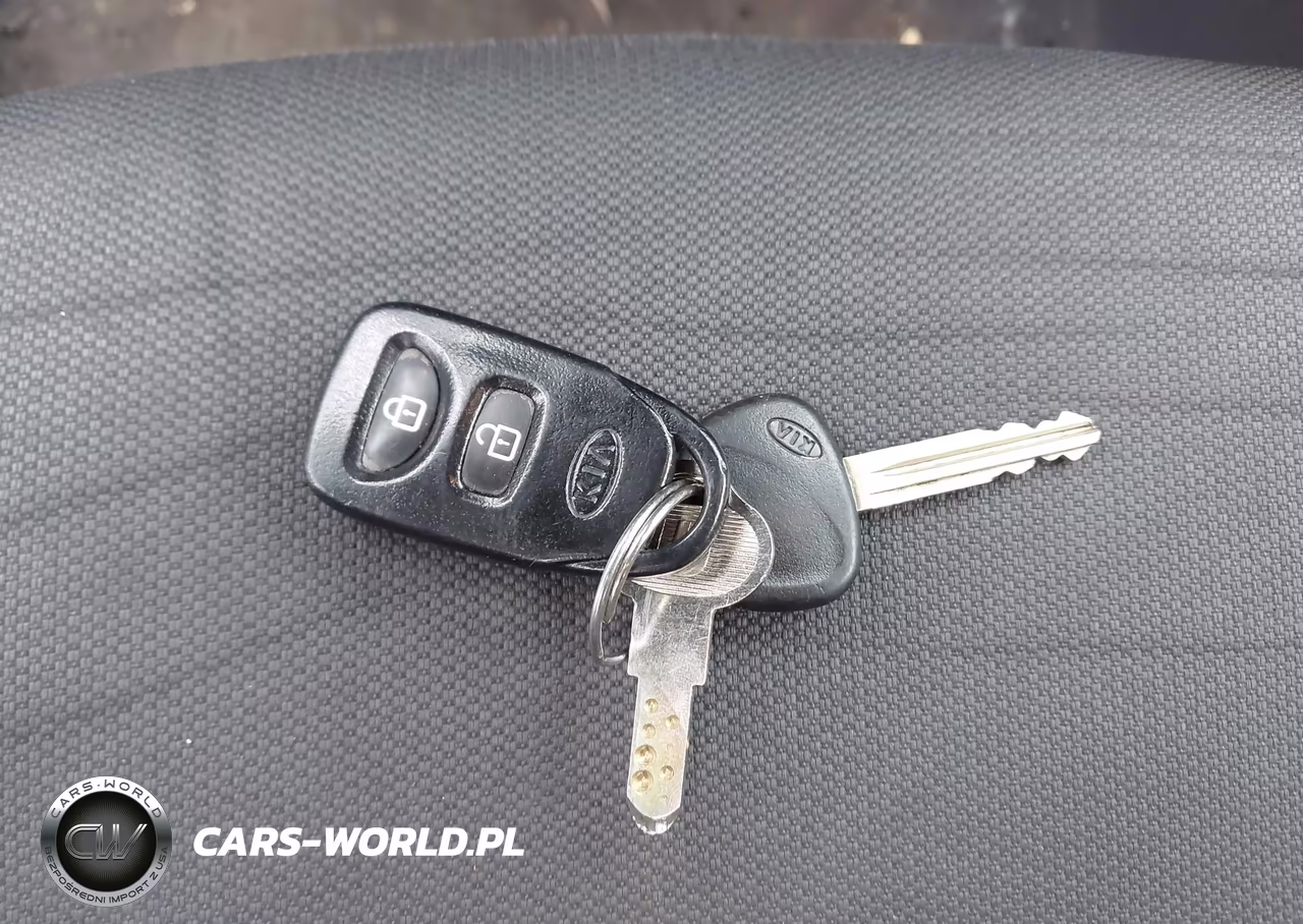2010 Kia Soul + VIN:KNDJT2A24A7139287 - 11