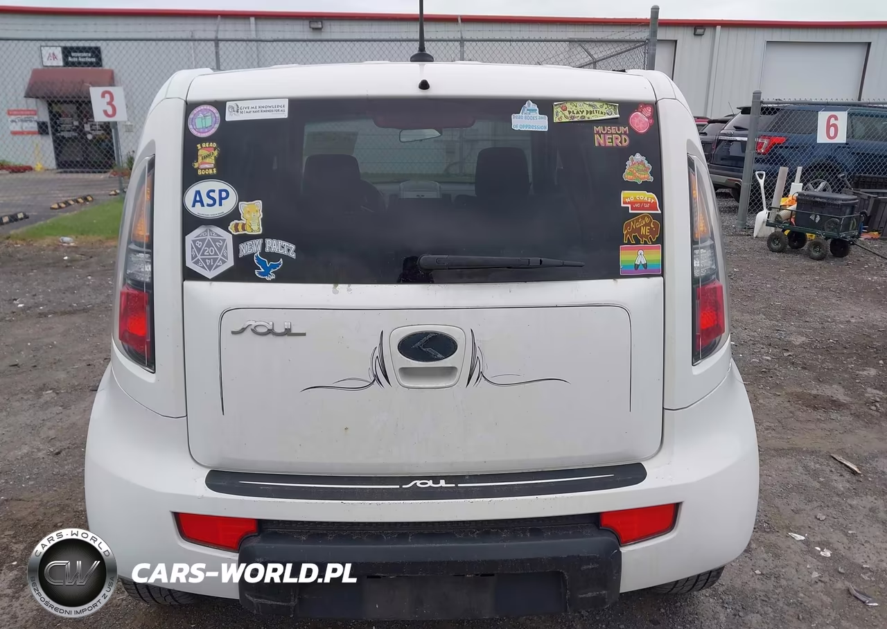 2010 Kia Soul + VIN:KNDJT2A24A7139287 - 16