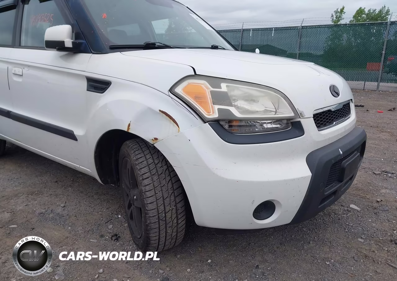 2010 Kia Soul + VIN:KNDJT2A24A7139287 - 6