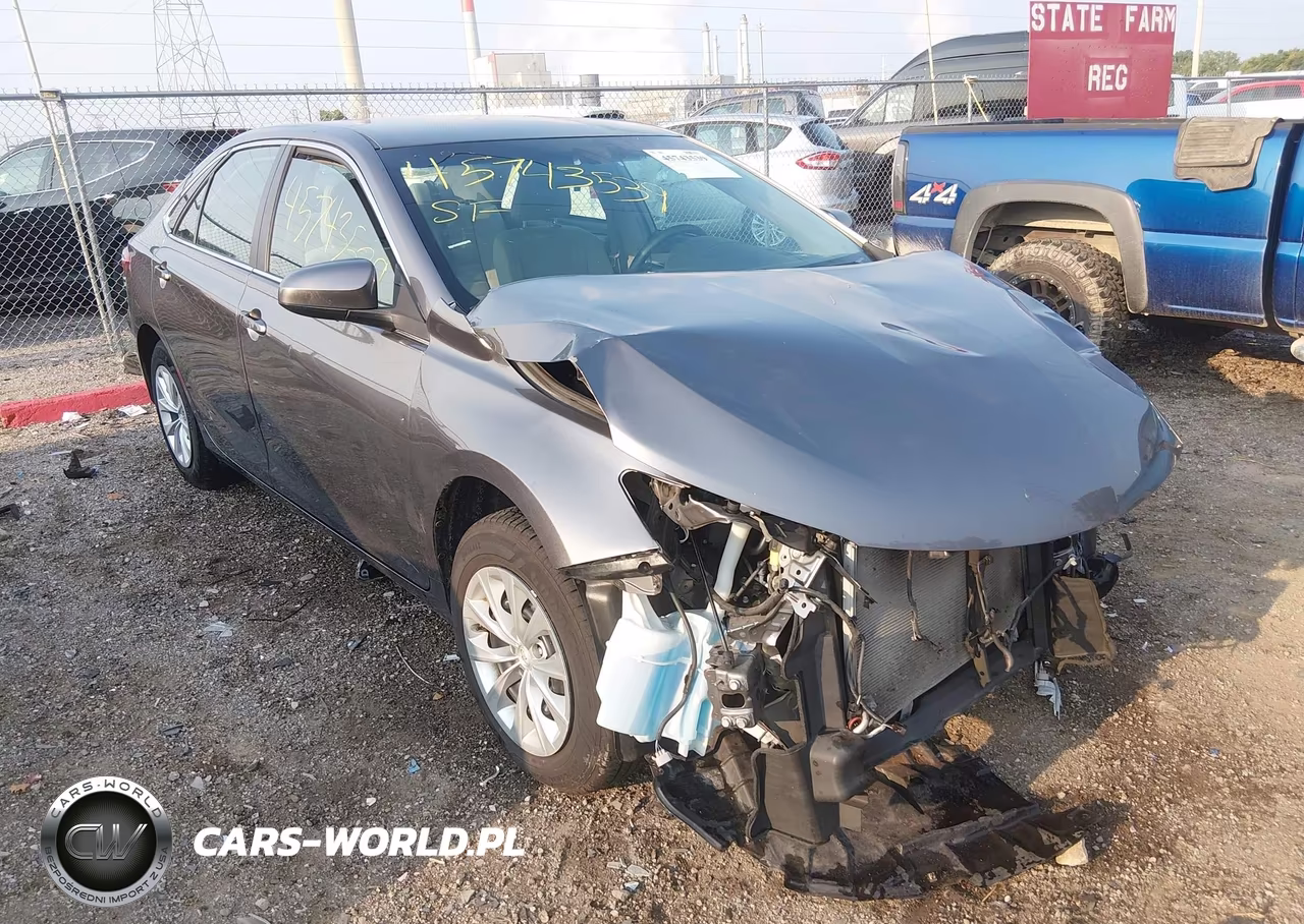 2017 Toyota Camry Le – zdjęcie 1 z 18