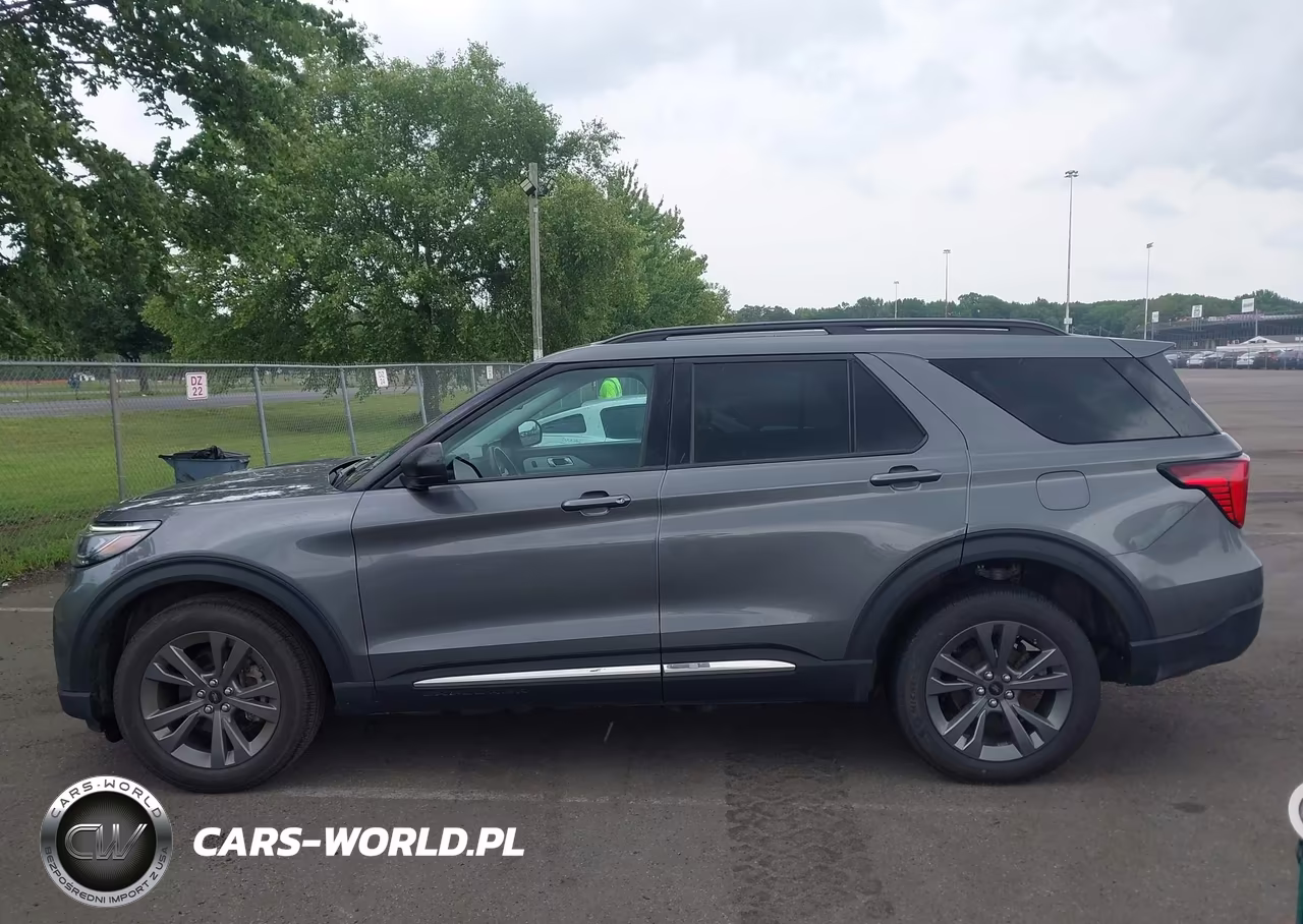 2025 Ford Explorer Active VIN:1FMUK8DH9SGB72902 - 14