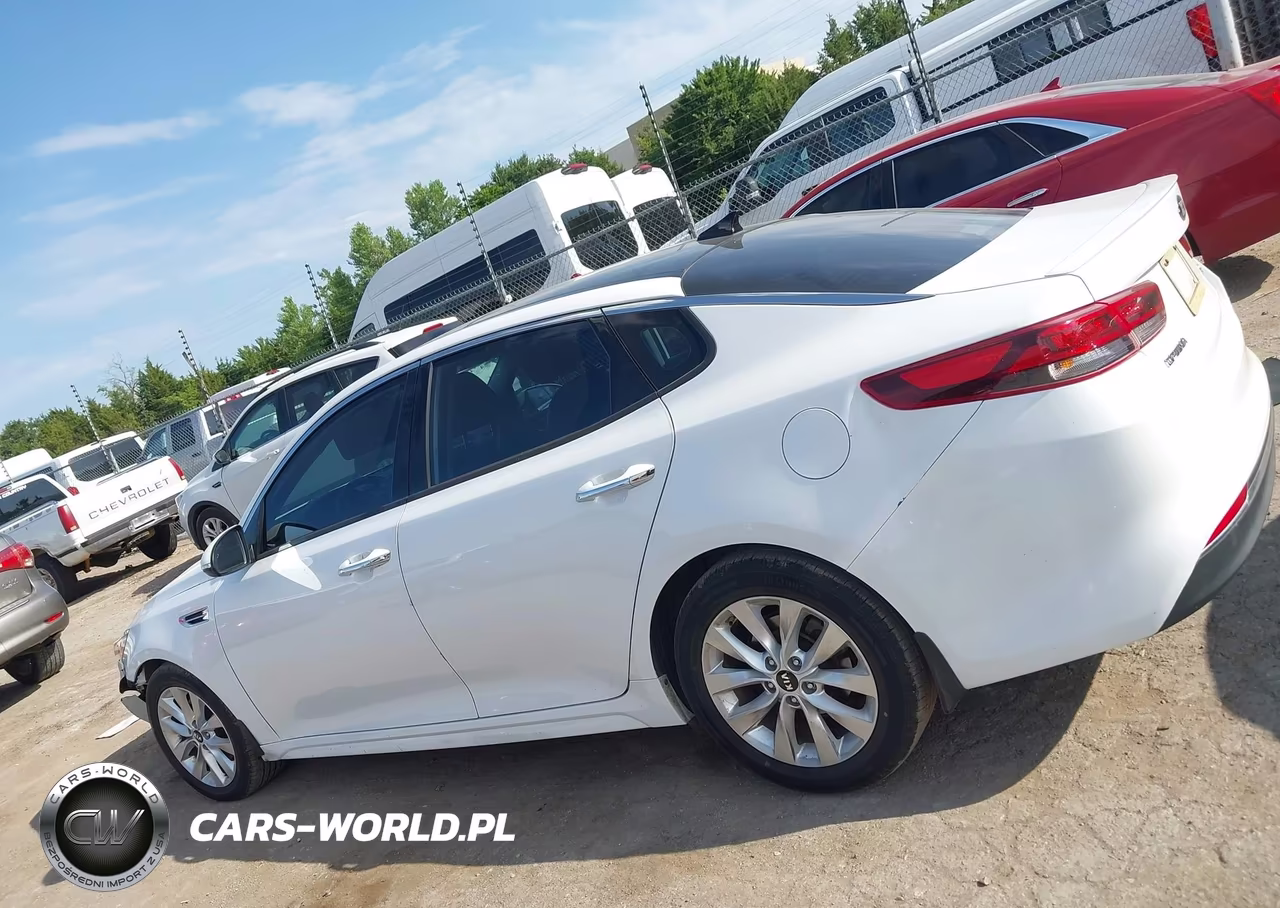 2018 Kia Optima S VIN:5XXGT4L30JG242001 - 15