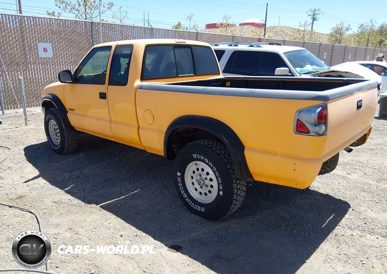 1995 Chevrolet S Truck S10 VIN:1GCCT19WXS8222308 - 3