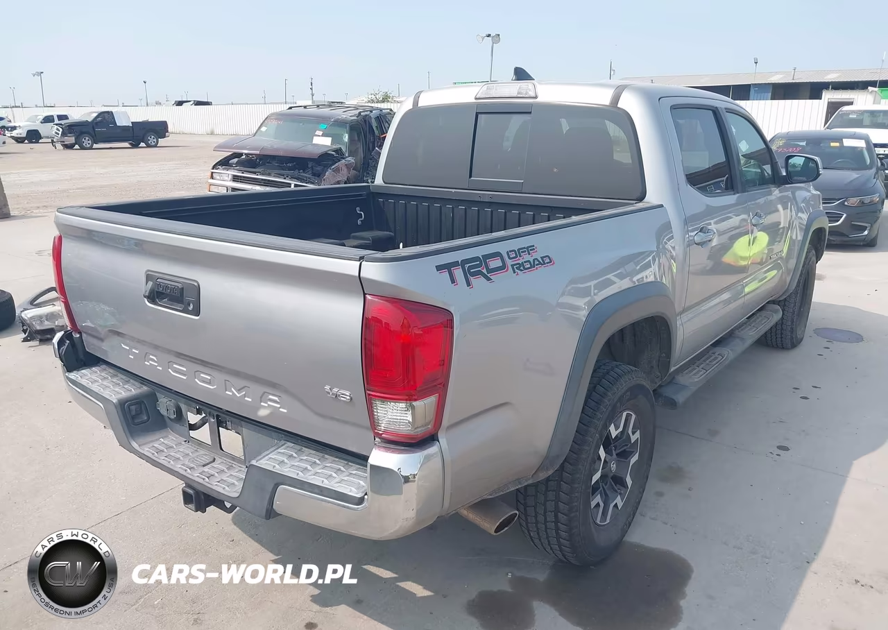 2017 Toyota Tacoma Trd Off Road VIN:3TMAZ5CN3HM043674 - 4