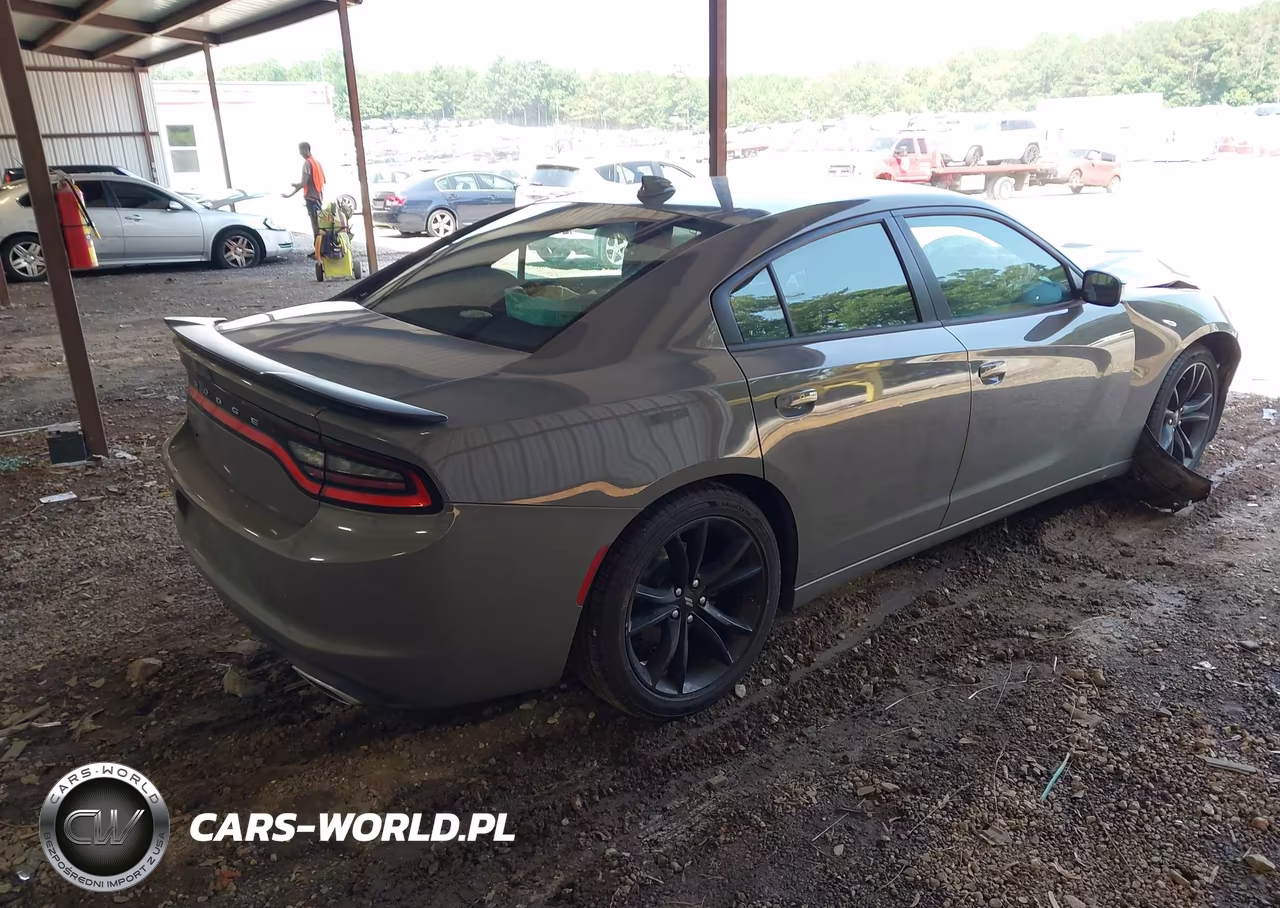 2017 Dodge Charger Sxt Rwd VIN:2C3CDXHGXHH576332 - 4