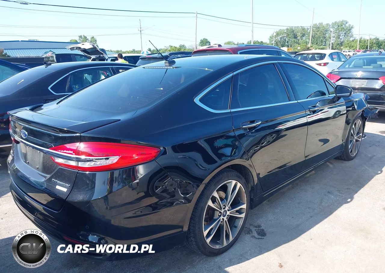 2017 Ford Fusion Titanium VIN:3FA6P0D96HR117176 - 4