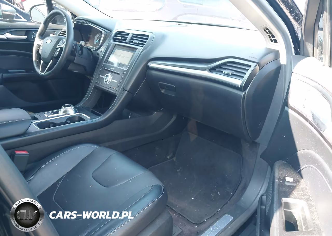 2017 Ford Fusion Titanium VIN:3FA6P0D96HR117176 - 5