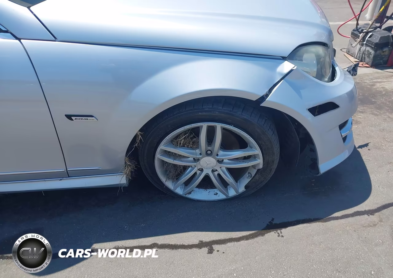2012 Mercedes-Benz C 250 Sport VIN:WDDGF4HB6CR208884 - 15