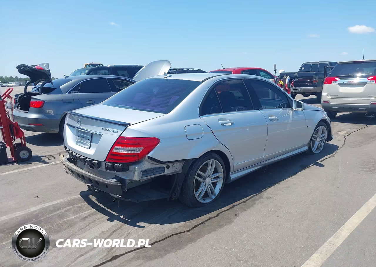 2012 Mercedes-Benz C 250 Sport VIN:WDDGF4HB6CR208884 - 4