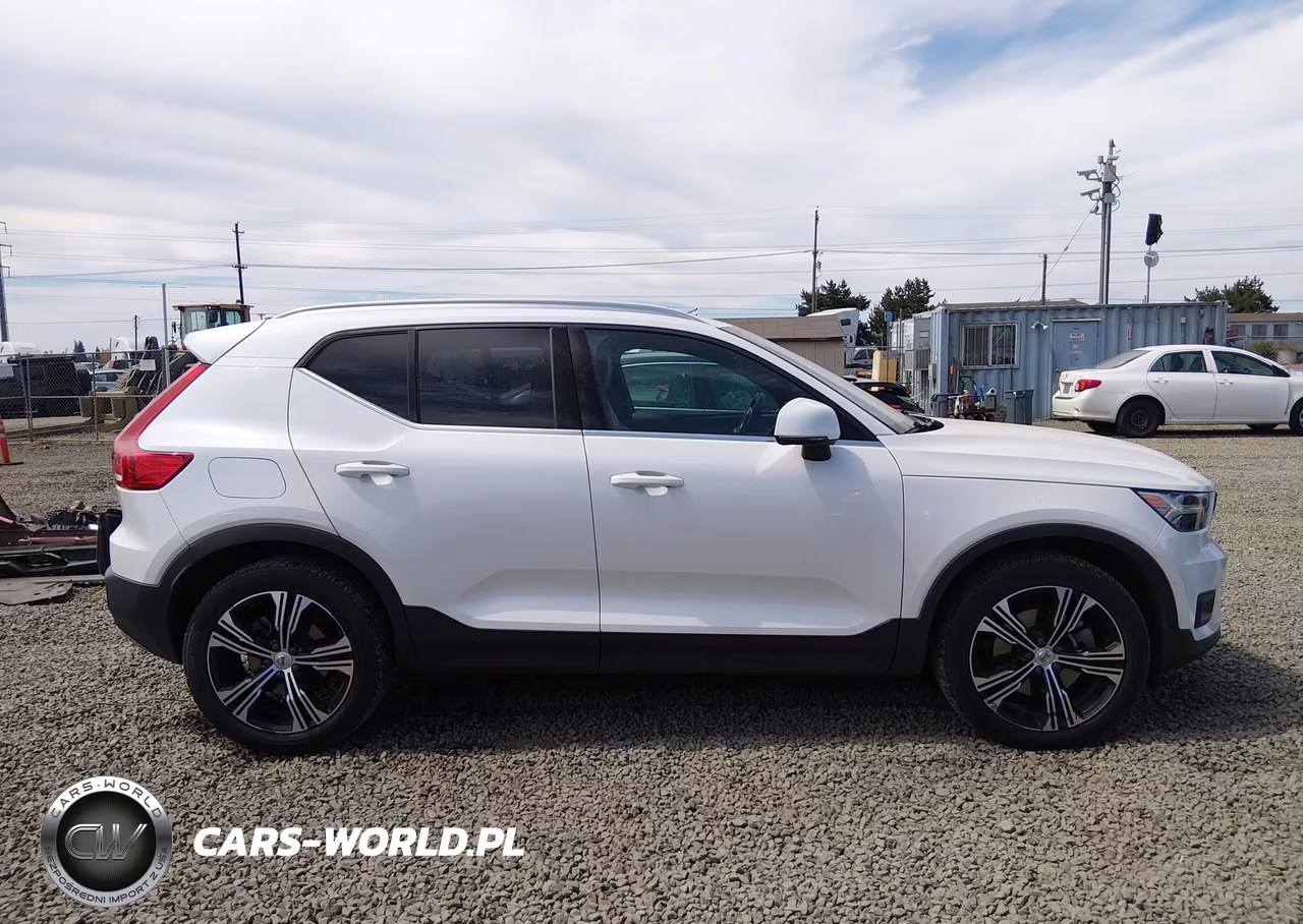 2022 Volvo Xc40 T5 Inscription VIN:YV4162UL9N2651803 - 13