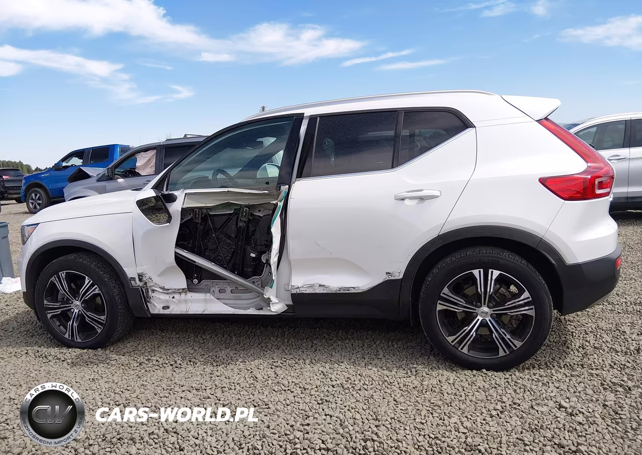 2022 Volvo Xc40 T5 Inscription VIN:YV4162UL9N2651803 - 14