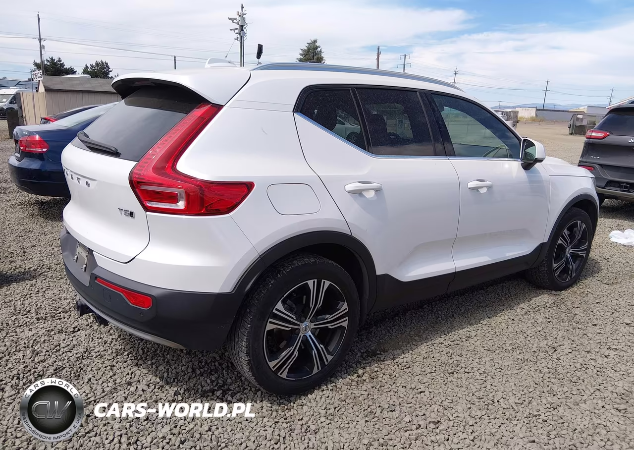 2022 Volvo Xc40 T5 Inscription VIN:YV4162UL9N2651803 - 4