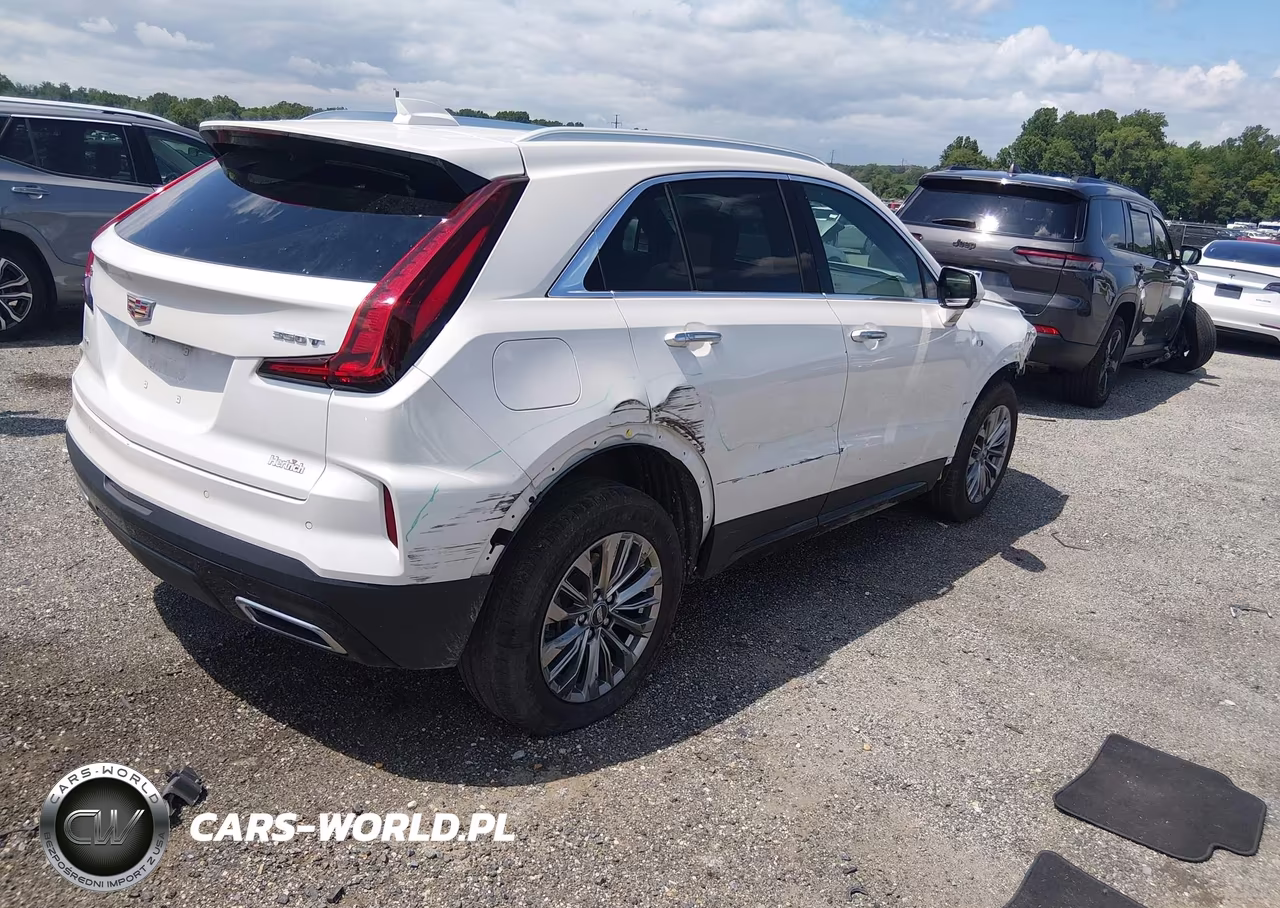 2024 Cadillac Xt4 Awd Premium Luxury VIN:1GYFZDR43RF252469 - 4