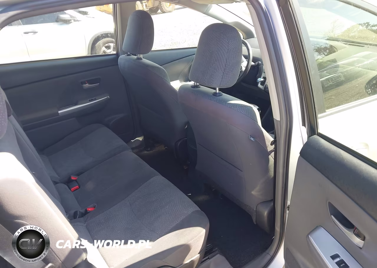 2013 Toyota Prius V Three VIN:JTDZN3EU9D3282150 - 8