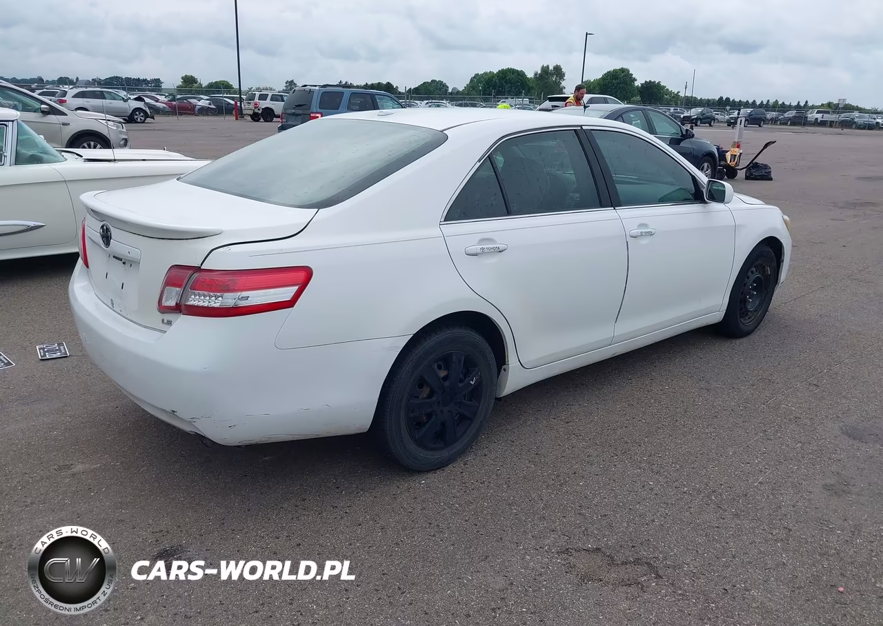 2010 Toyota Camry Le VIN:4T4BF3EK3AR005319 - 4