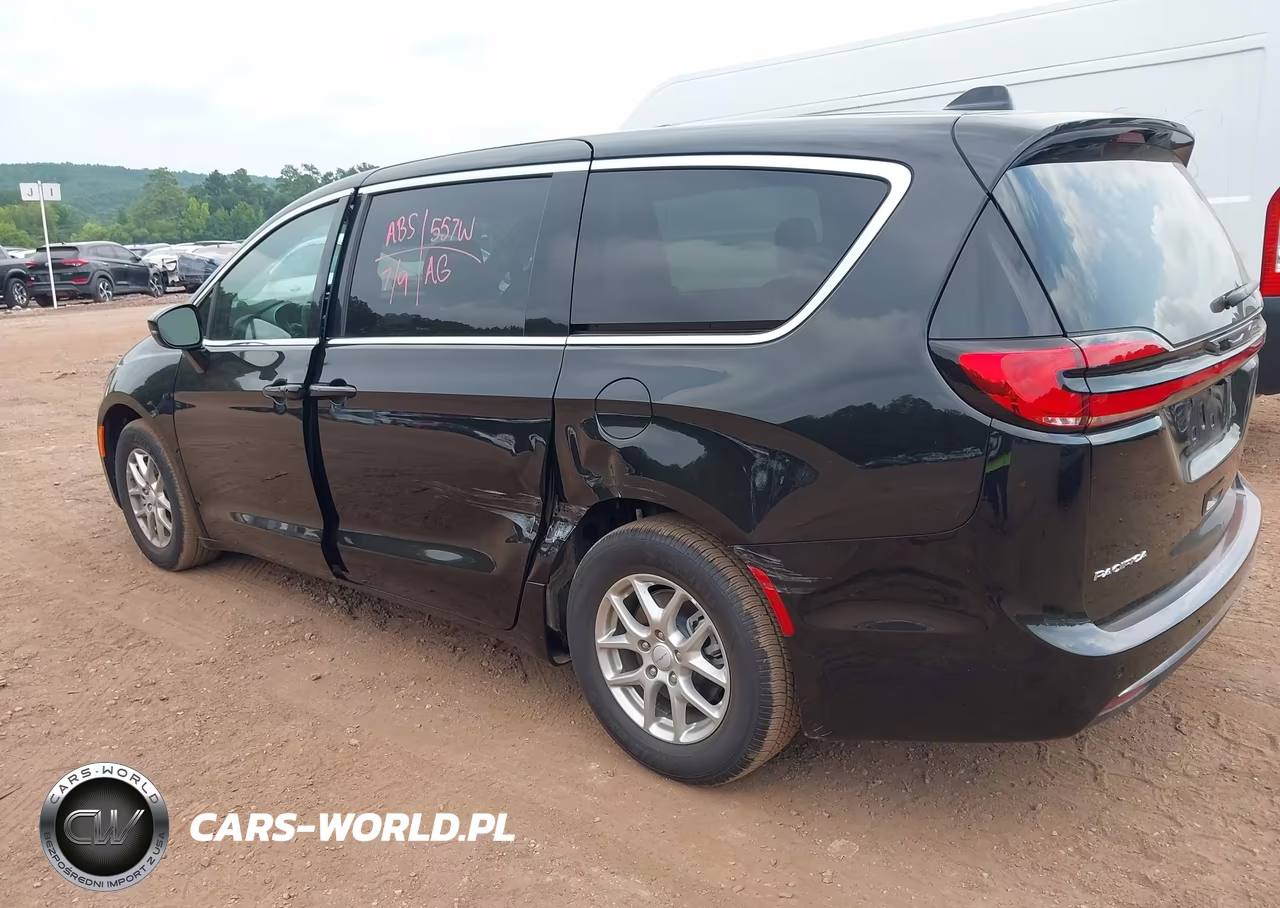2027 Chrysler Pacifica VIN:2C4RC1BG6VR553750 - 3