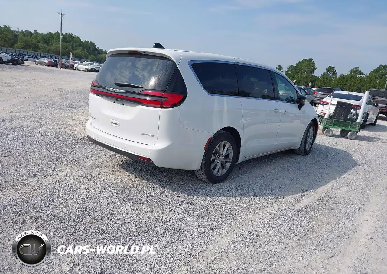 2026 Chrysler Pacifica Limited VIN:2C4RC1GG1TR190036 - 4