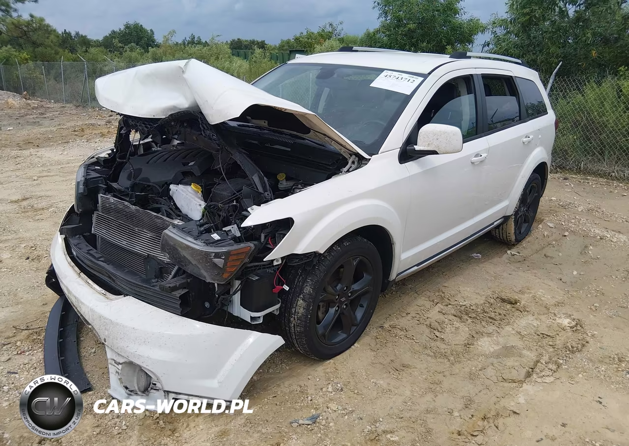 2019 Dodge Journey Crossroad VIN:3C4PDCGG2KT857756 - 2
