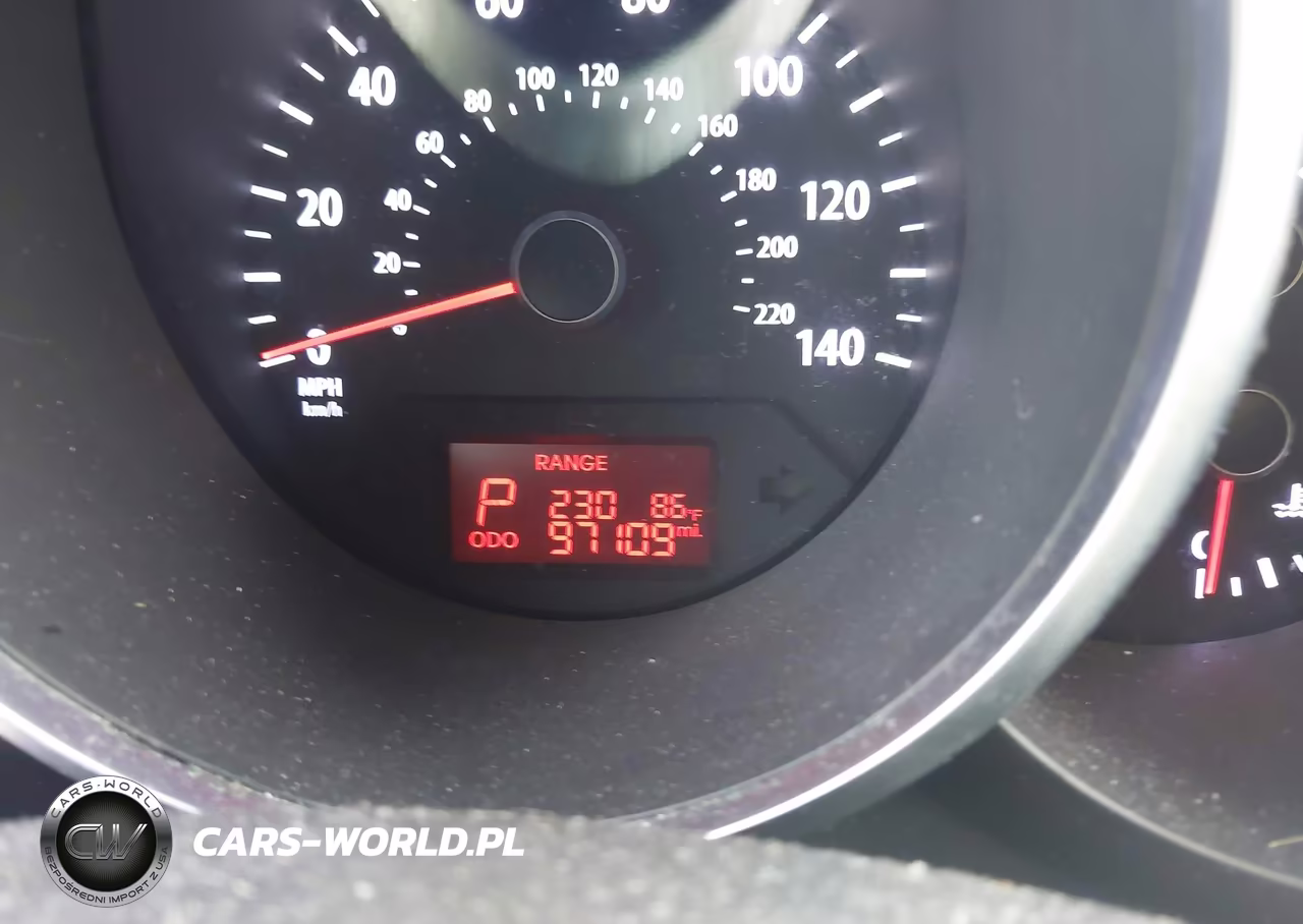 2013 Kia Soul + VIN:KNDJT2A64D7756342 - 16