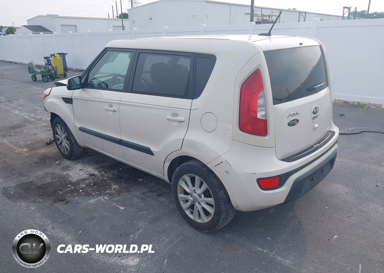 2013 Kia Soul + VIN:KNDJT2A64D7756342 - 3