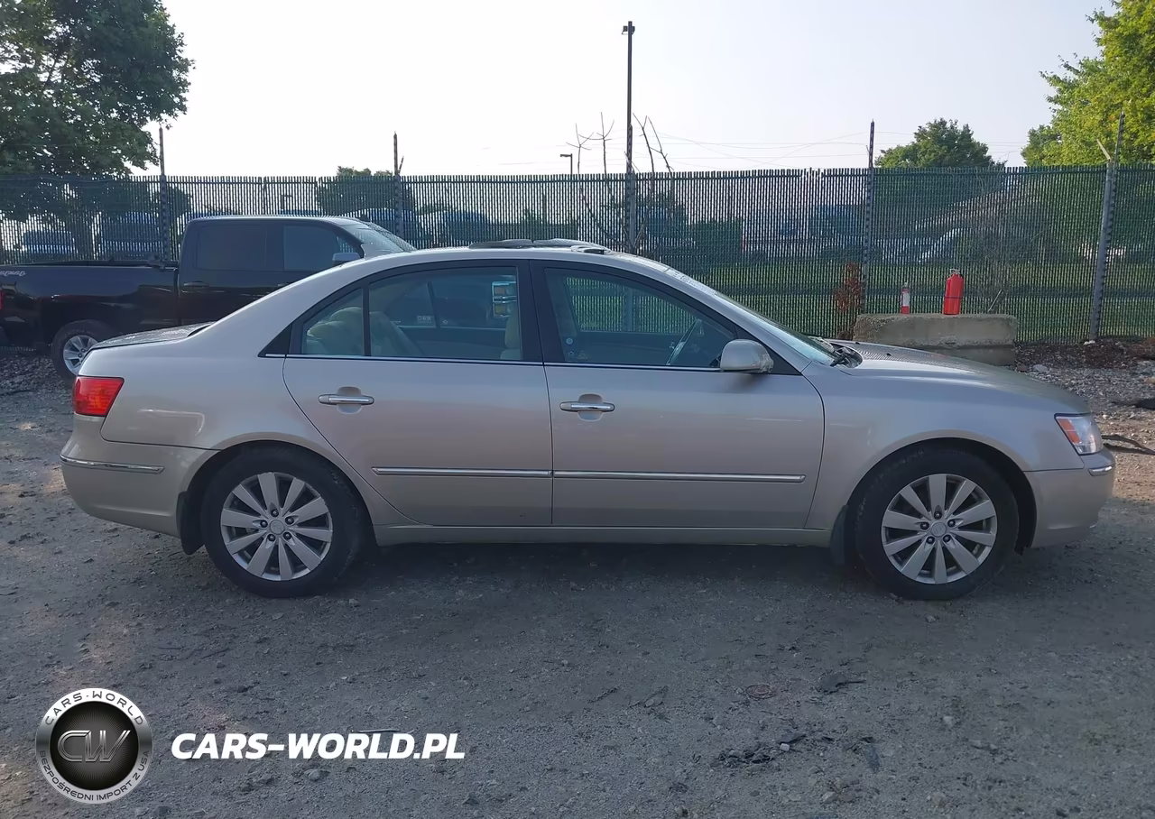2010 Hyundai Sonata Limited VIN:5NPEU4AC3AH608755 - 13