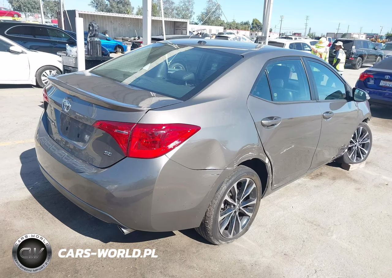 2019 Toyota Corolla Se VIN:2T1BURHE5KC129376 - 4
