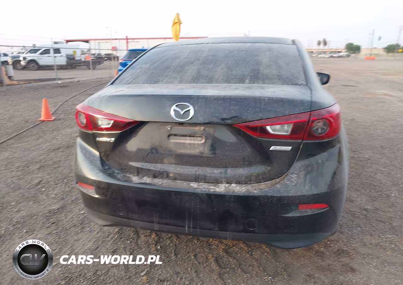 2018 Mazda Mazda3 Sport VIN:3MZBN1U7XJM167503 - 16