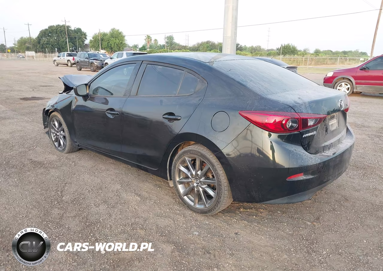 2018 Mazda Mazda3 Sport VIN:3MZBN1U7XJM167503 - 3