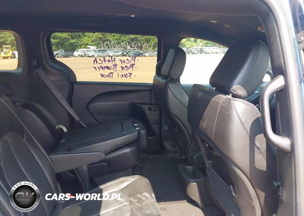 2025 Chrysler Pacifica Select VIN:2C4RC1BG5SR612492 - 8