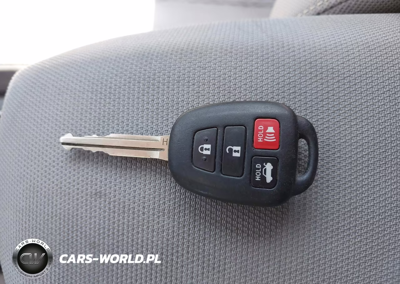 2014 Toyota Corolla Le VIN:2T1BURHE2EC137438 - 11