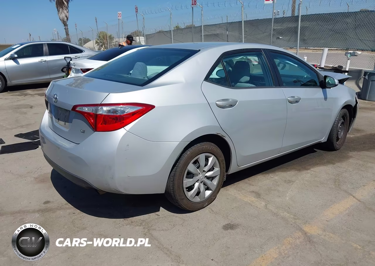 2014 Toyota Corolla Le VIN:2T1BURHE2EC137438 - 4