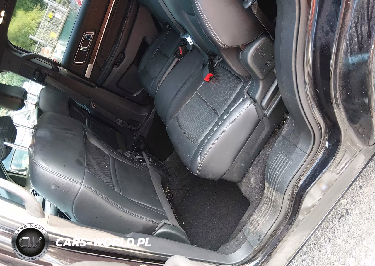 2019 Ford Explorer Limited VIN:1FM5K8F84KGB28677 - 8