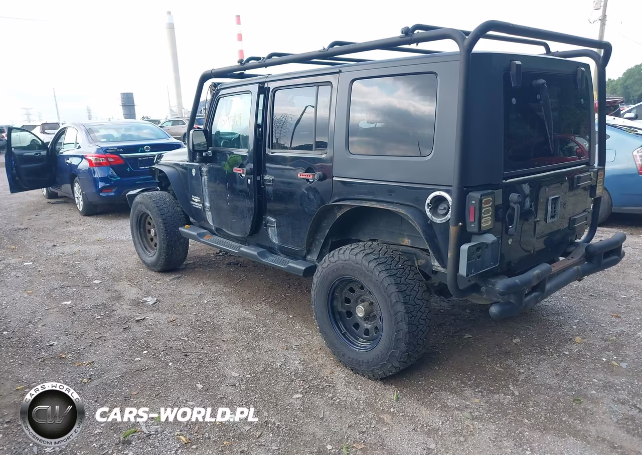 2009 Jeep Wrangler Unlimited Sahara VIN:1J4GA59109L707920 - 3