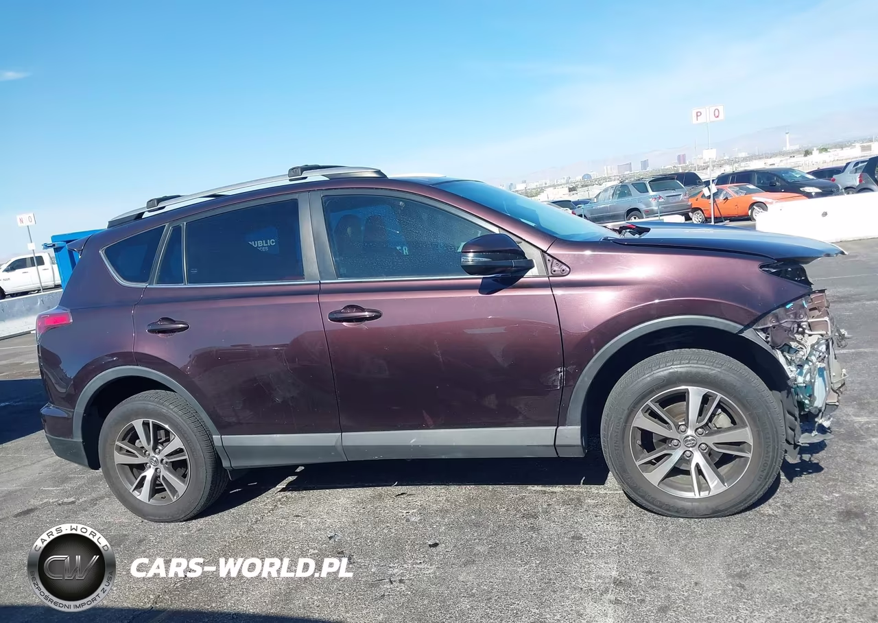 2018 Toyota Rav4 Xle VIN:2T3WFREV1JW469824 - 14