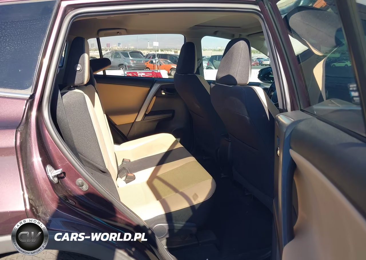 2018 Toyota Rav4 Xle VIN:2T3WFREV1JW469824 - 8