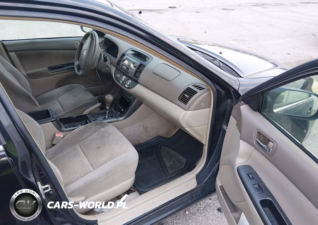 2005 Toyota Camry Le VIN:4T1BE32K05U046675 - 5