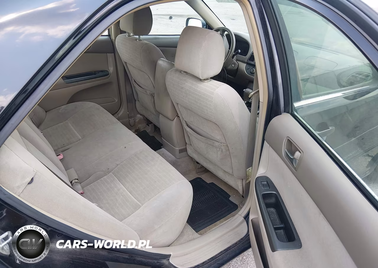 2005 Toyota Camry Le VIN:4T1BE32K05U046675 - 8