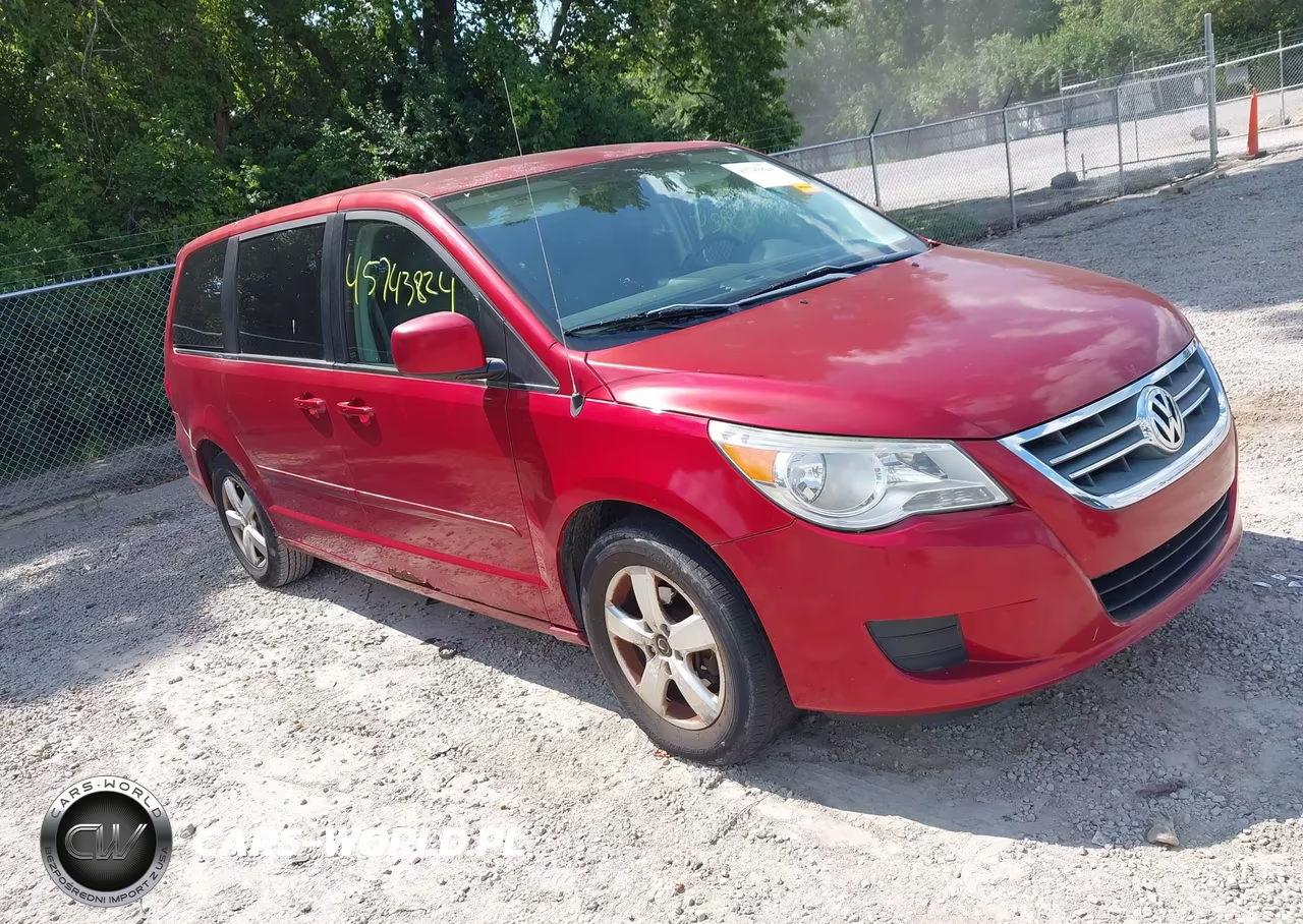 2009 Volkswagen Routan Se