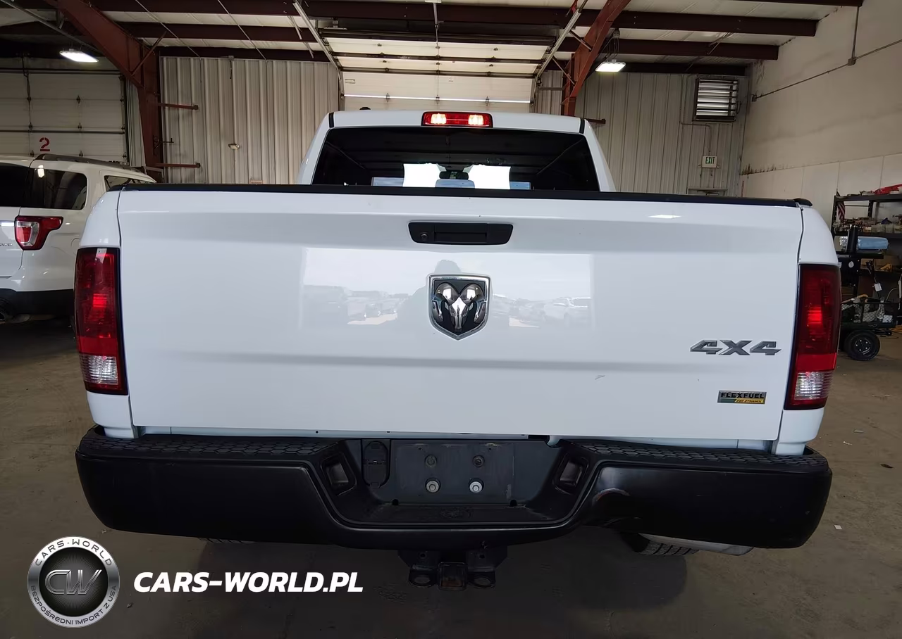 2019 Ram 1500 Classic Tradesman 4X4 6'4 Box VIN:1C6RR7FG6KS632798 - 16