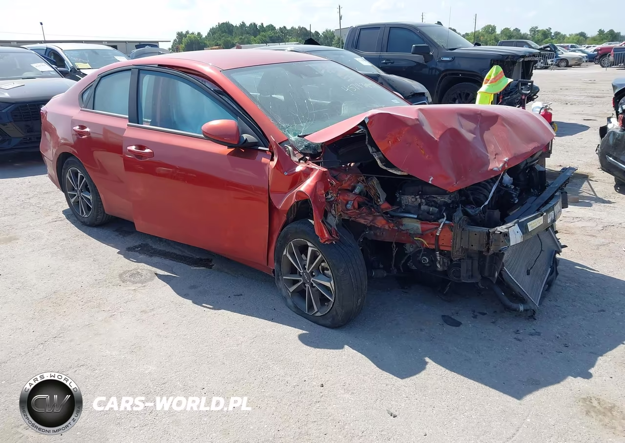 2023 Kia Forte Lxs – zdjęcie 1 z 16