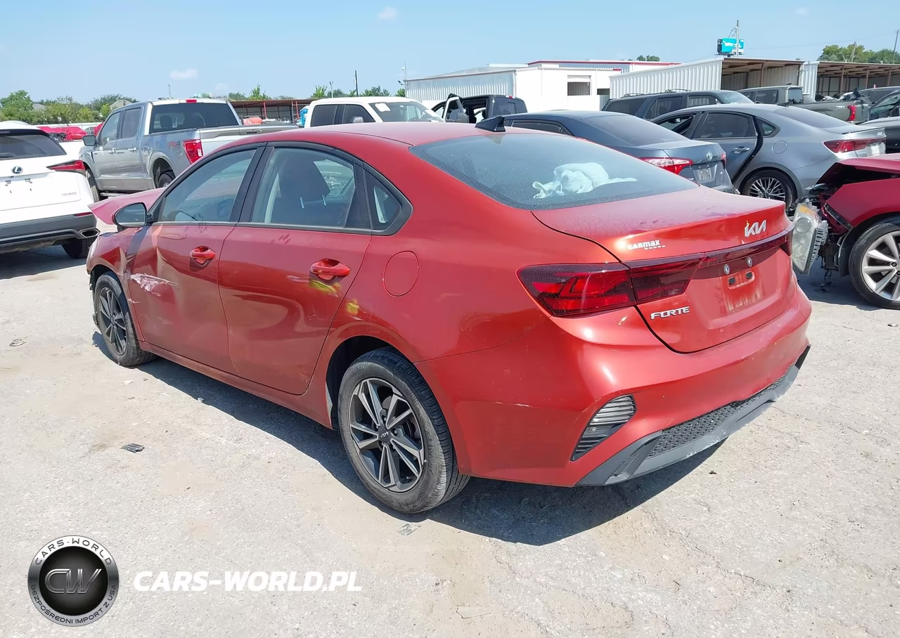 2023 Kia Forte Lxs VIN:3KPF24AD6PE609818 - 3