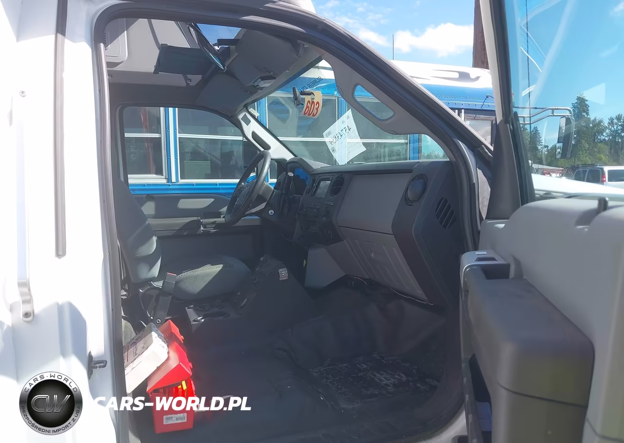 2017 Ford F-650 Diesel VIN:1FDXF6DC3HDB12196 - 5