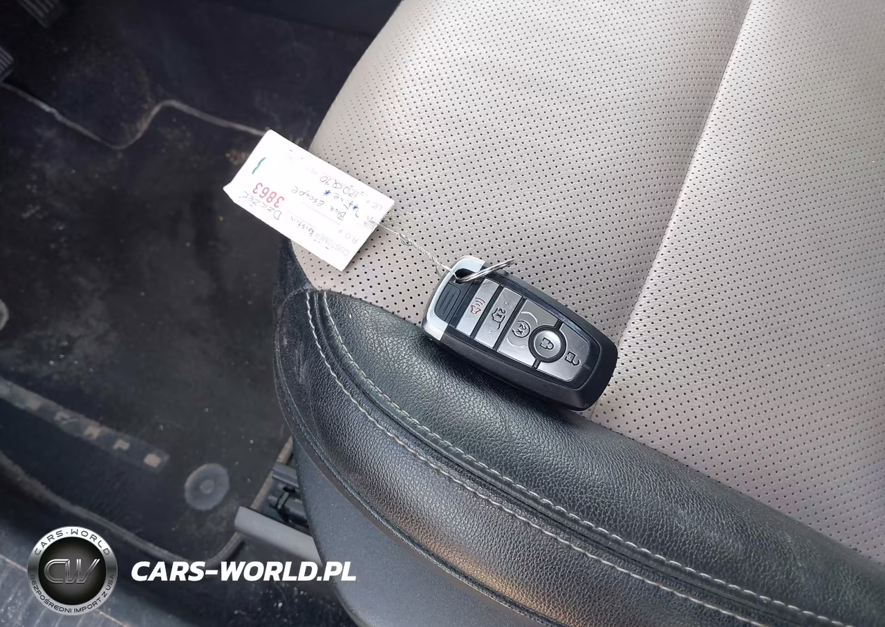 2022 Ford Escape Titanium Hybrid VIN:1FMCU9DZ3NUB22376 - 11