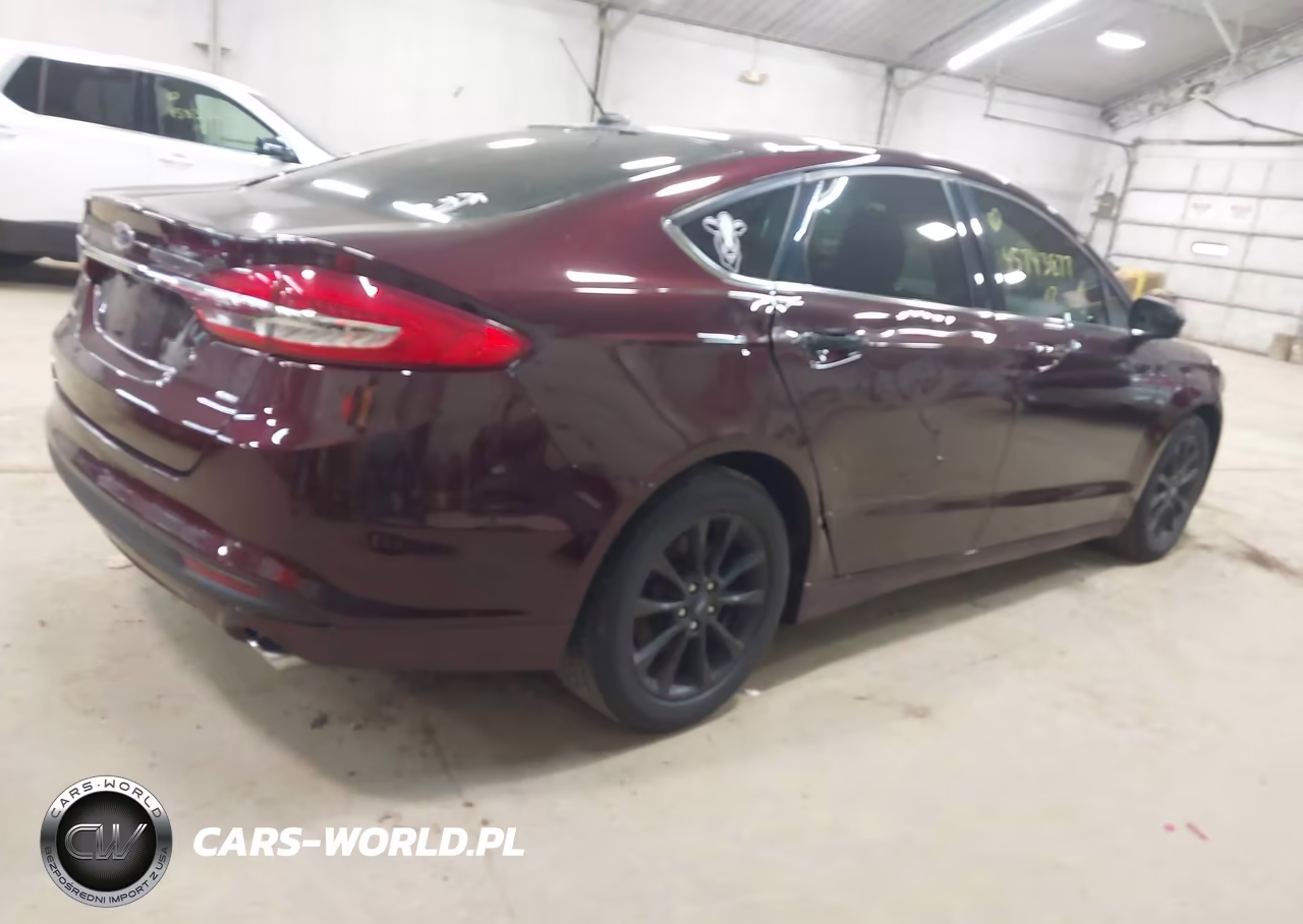 2017 Ford Fusion Se VIN:3FA6P0H75HR411841 - 4