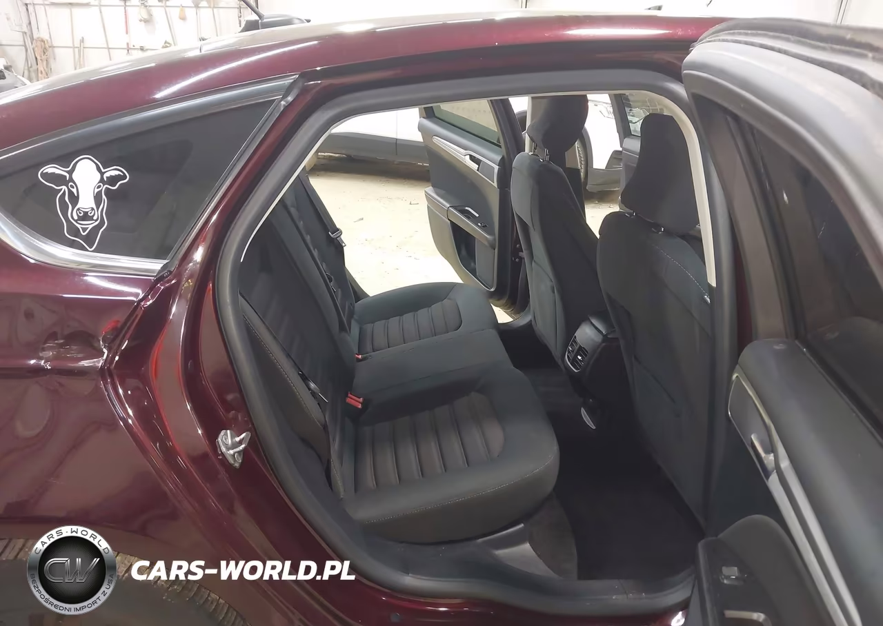 2017 Ford Fusion Se VIN:3FA6P0H75HR411841 - 8